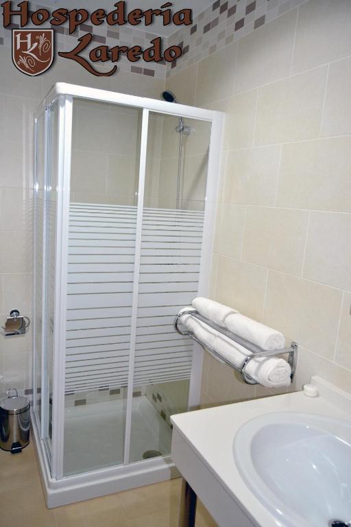 Hospederia Laredo Hotel La Carlota Room photo