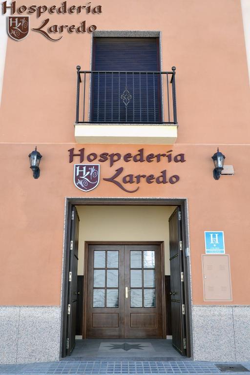 Hospederia Laredo Hotel La Carlota Exterior photo