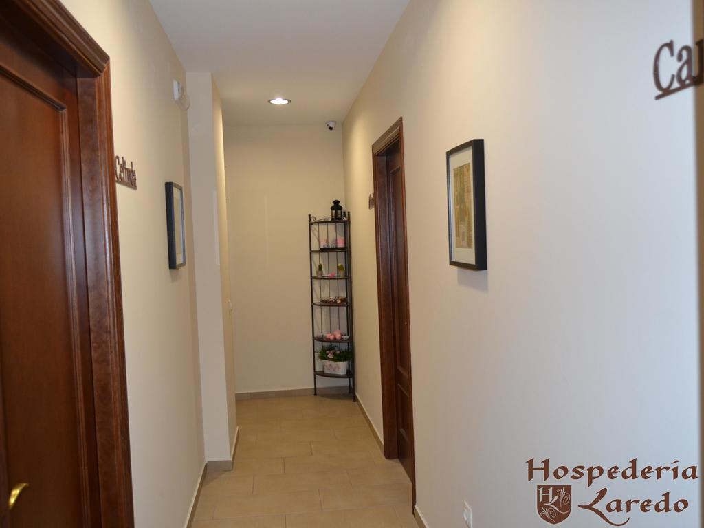 Hospederia Laredo Hotel La Carlota Exterior photo